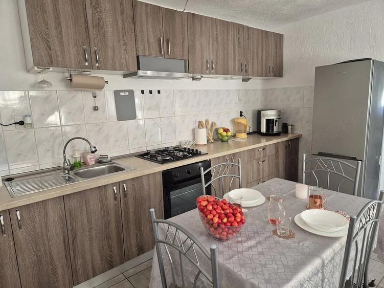 Casă cu Teren 1500 Mp în Central