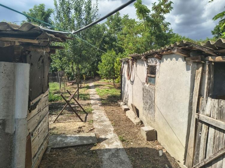Casă cu 4 camere în Adâncata
