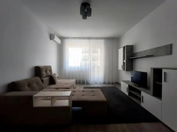 Apartament cu 3 camere decomandat, mobilat în Theodor Pallady