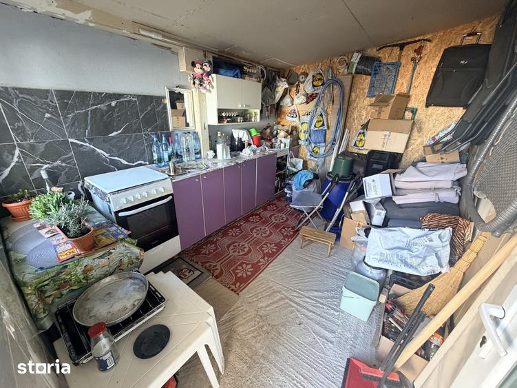 Casă cu 5 camere cu Teren 603 Mp în Glina