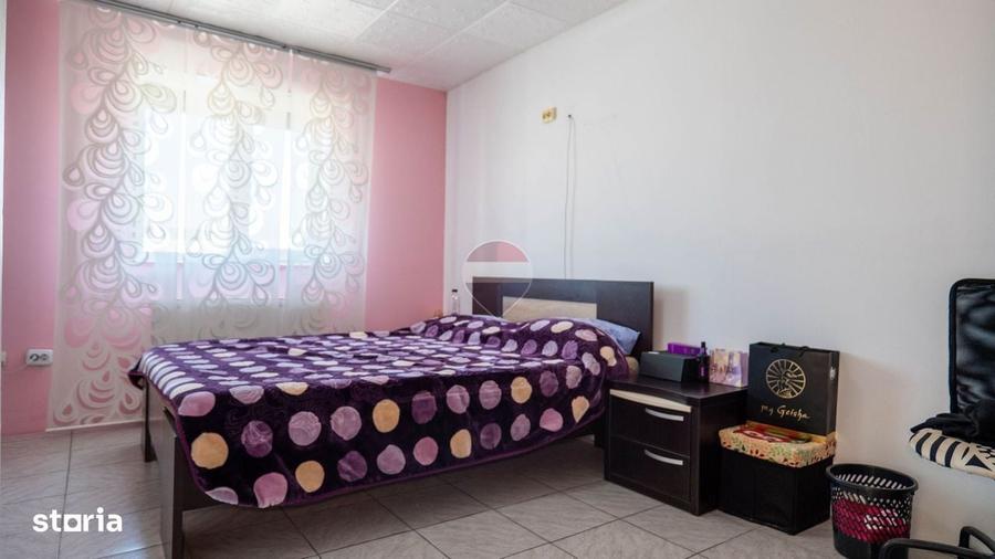 Casă cu 4 camere în Central