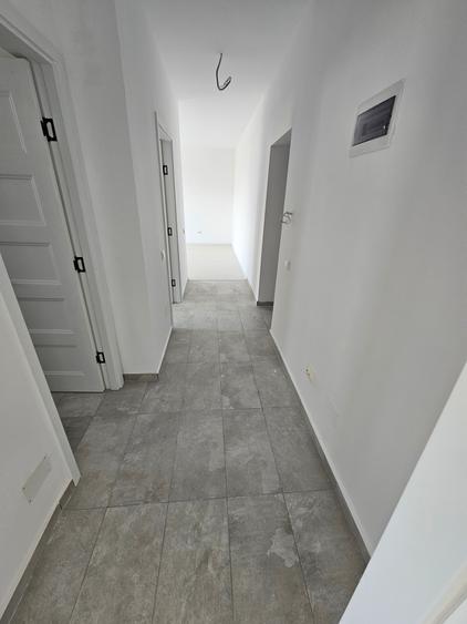 Apartament cu 2 camere decomandat în Haliu