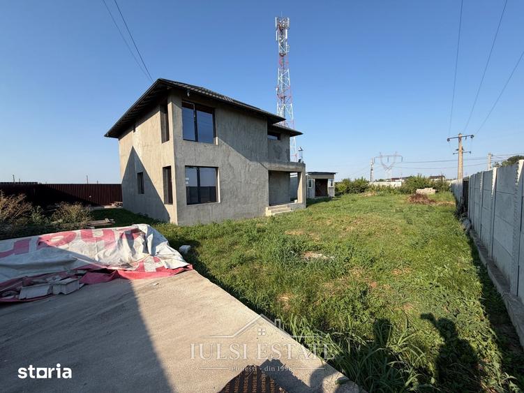 Casă cu 5 camere cu Teren 1234 Mp în Brazi