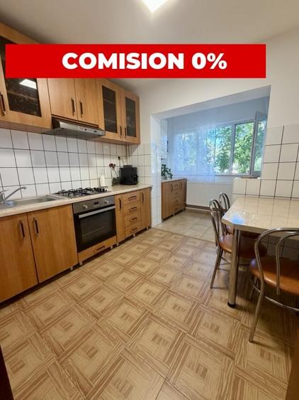 Apartament cu 3 camere decomandat, mobilat în Aradului