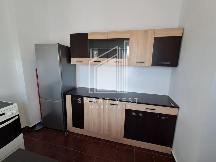 Garsonieră decomandată, mobilată în Central