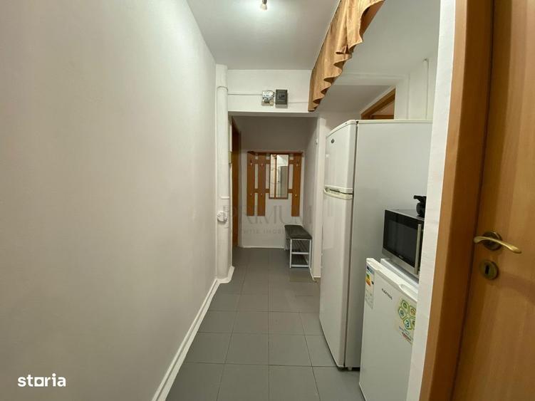 Apartament cu 2 camere semidecomandat în Girocului
