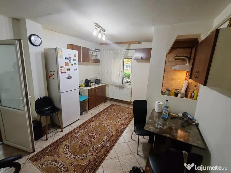 Apartament cu 2 camere semidecomandat în Aradului