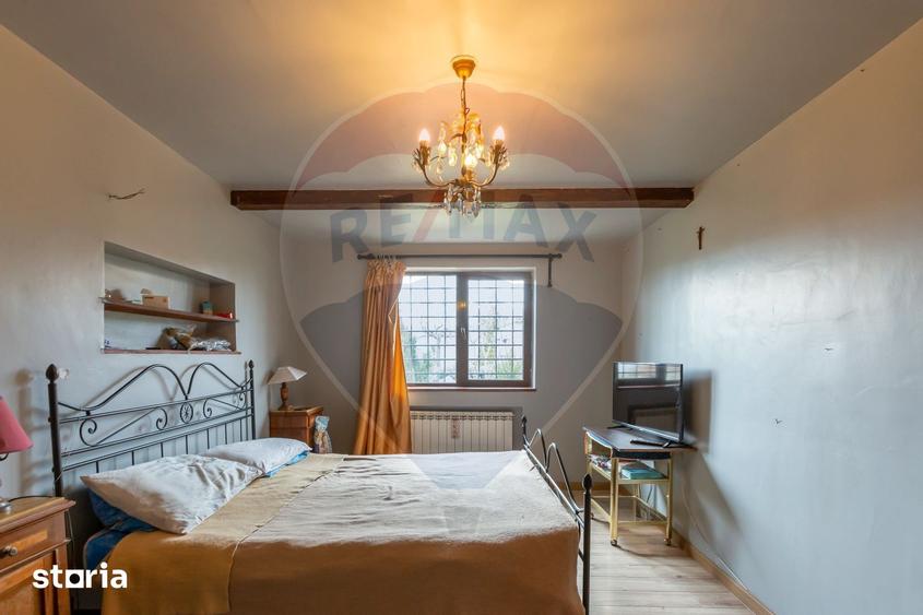 Casă cu 7 camere cu Teren 1020 Mp în Mărgineni