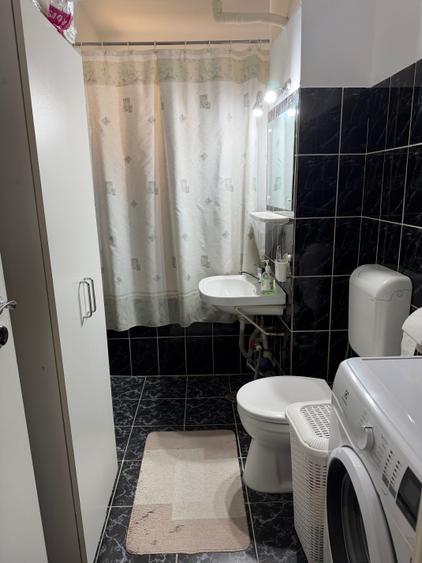 Apartament cu 2 camere decomandat în Exterior Vest