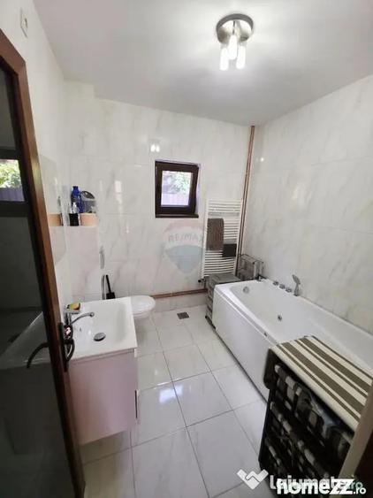 Casă cu 3 camere cu Teren 205 Mp în Central