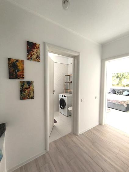 Apartament cu 2 camere decomandat în Parcul Carol