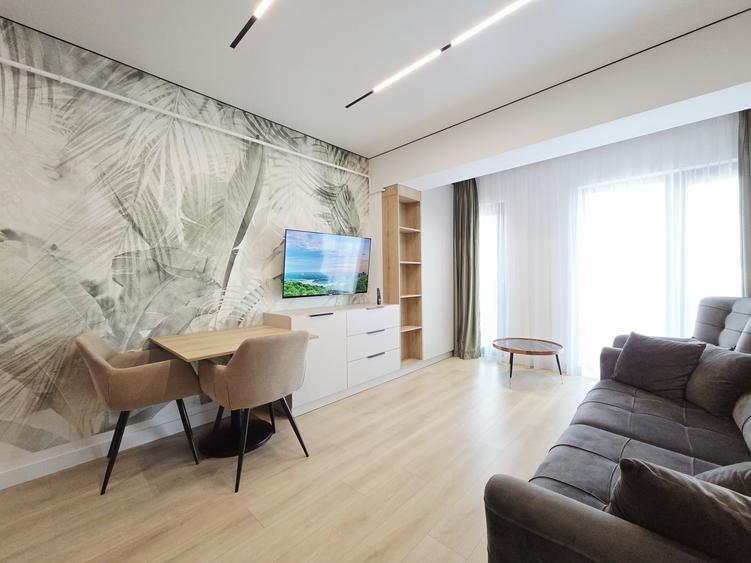 Apartament cu 2 camere decomandat în Central