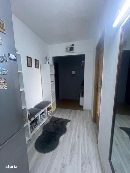 Apartament cu 3 camere în Valea Rosie