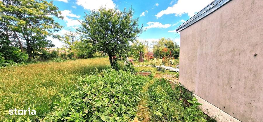 Casă cu 3 camere cu Teren 2100 Mp în Tuzla