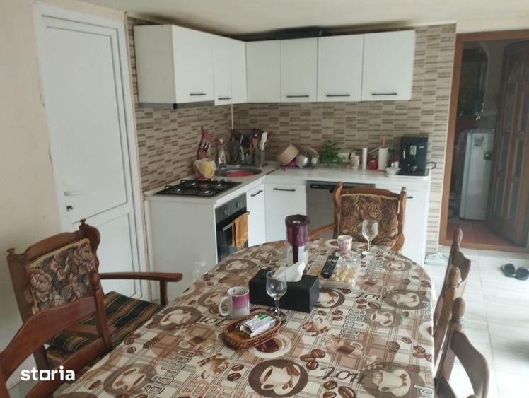 Casă cu 4 camere cu Teren 260 Mp în Malu Mare