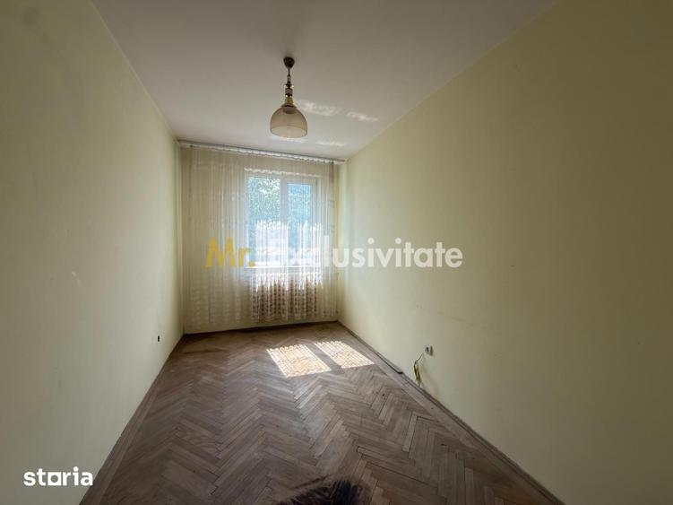 Apartament cu 3 camere decomandat în Calea București