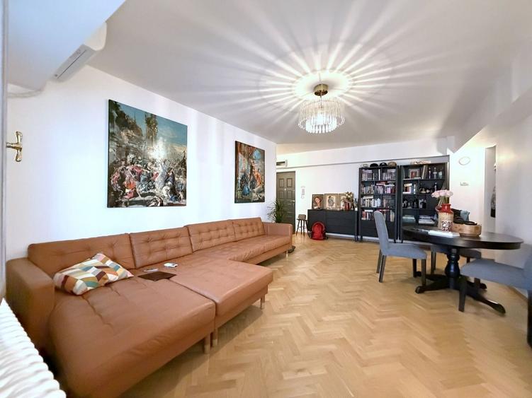 Apartament cu 3 camere semidecomandat, mobilat în Titulescu