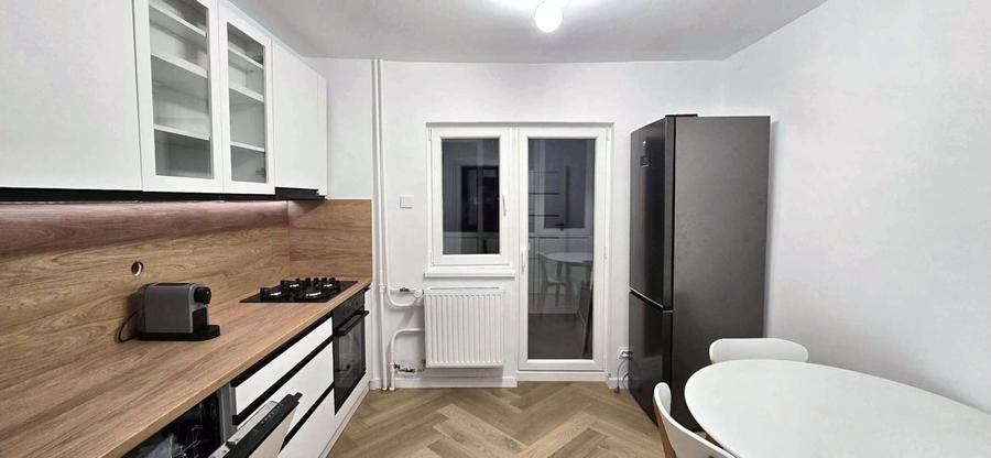 Apartament cu 2 camere decomandat, mobilat în Tineretului