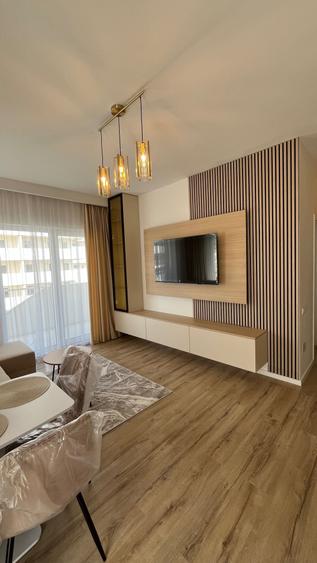 Apartament cu 3 camere decomandat în Florești