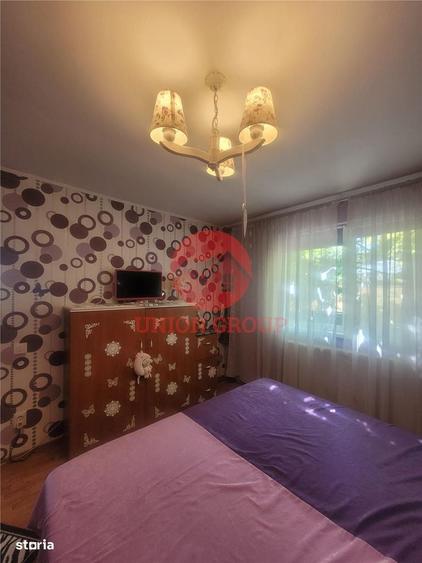 Casă cu 3 camere în Lumina