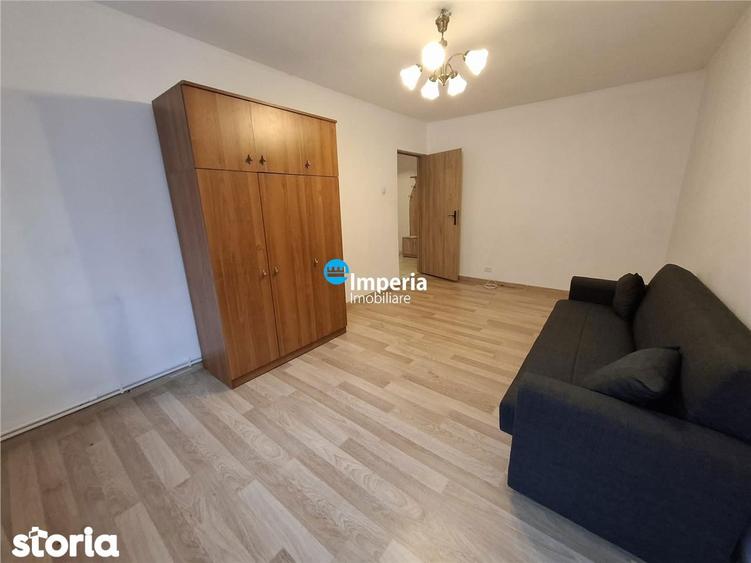 Apartament cu 2 camere decomandat în Galata