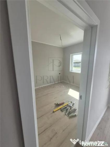 DUPLEX INDIVIDUAL - Despartit prin camera Tehnica - bucat - 2