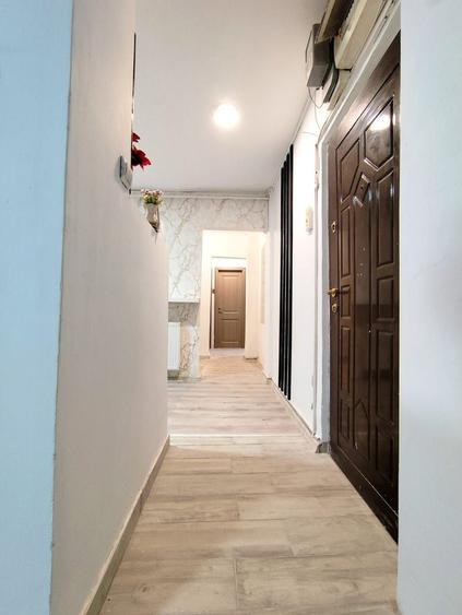 Apartament cu 3 camere decomandat, mobilat în CET