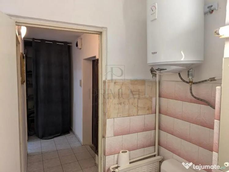 Garsonieră decomandată în Lunei