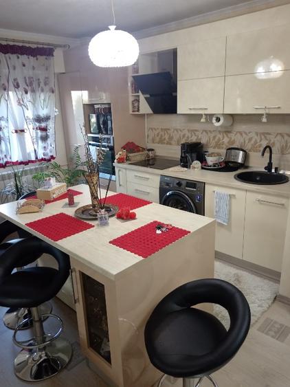 Apartament cu 2 camere semidecomandat în Intim