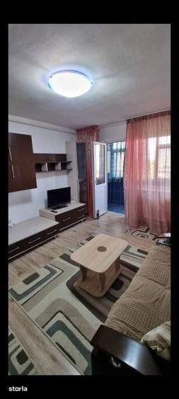 Apartament cu 2 camere semidecomandat în Casa de Cultură