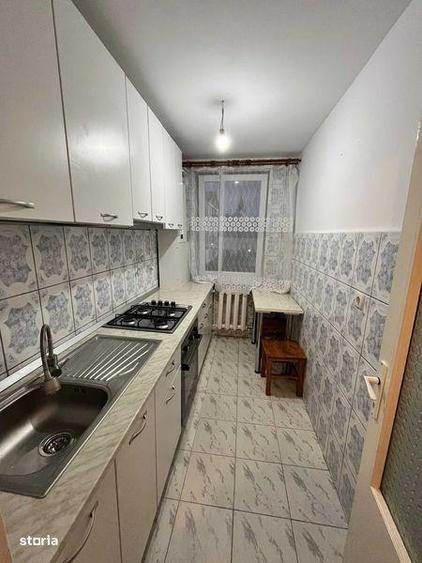 Inchiriez apartament 3 camere decomandate, central, BCR, Targu Neamt - 2
