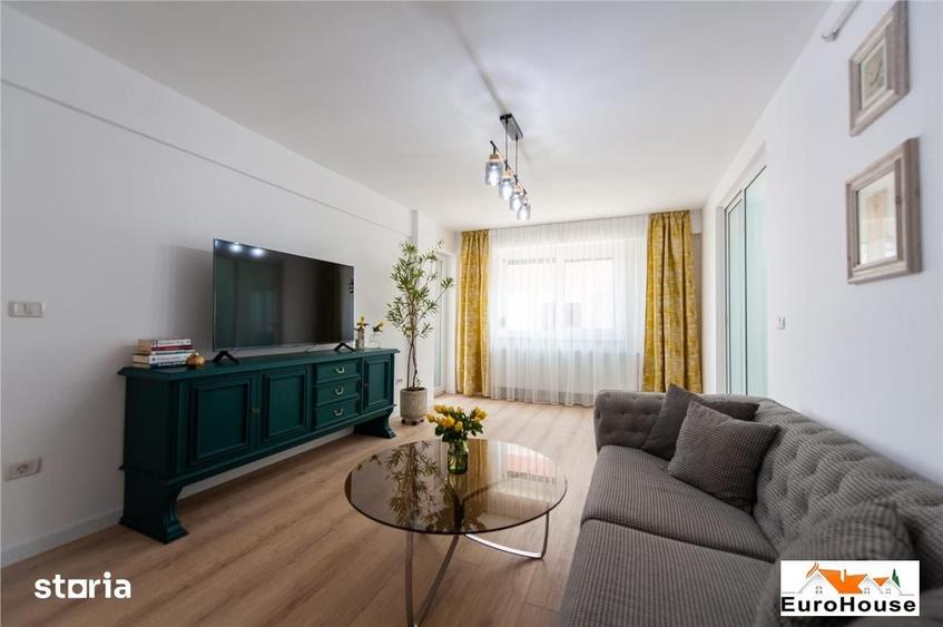 Apartament cu 3 camere decomandat în Cetate