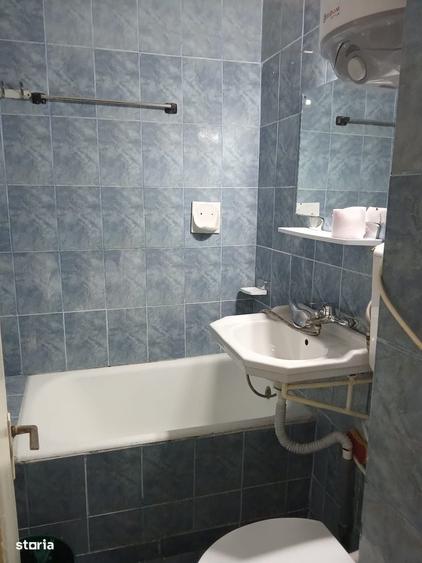 Garsonieră decomandată în Central