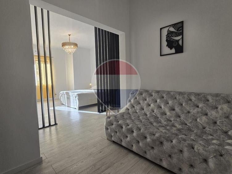 Apartament cu 2 camere decomandat, mobilat în Central
