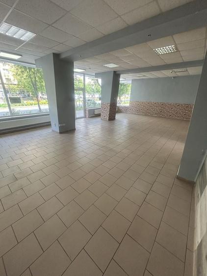 Spațiu comercial, de 141 mp, în Central