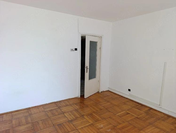 Apartament cu 2 camere semidecomandat în Mărăței