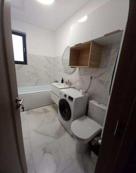 Apartament cu 2 camere semidecomandat, mobilat în Tomis Nord