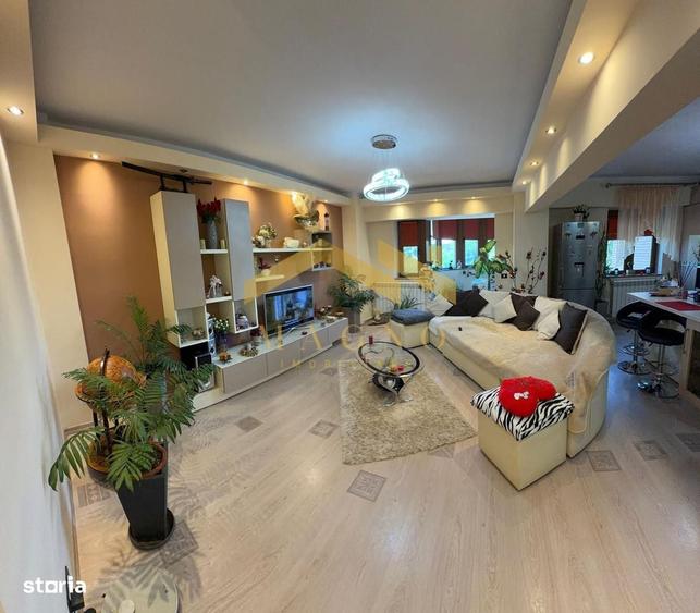 Apartament cu 2 camere decomandat în Intim