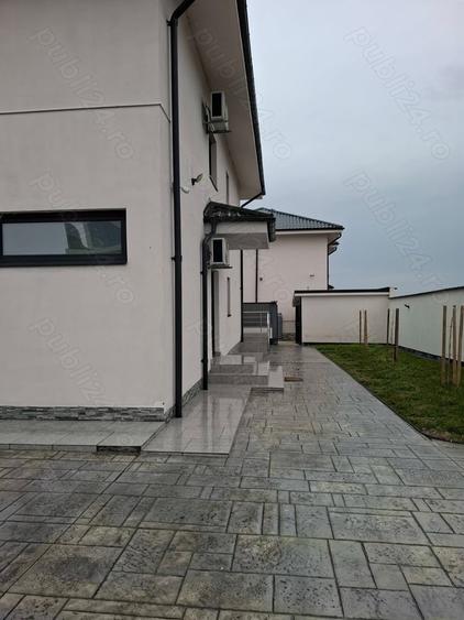 Casă cu 3 camere în Schitu