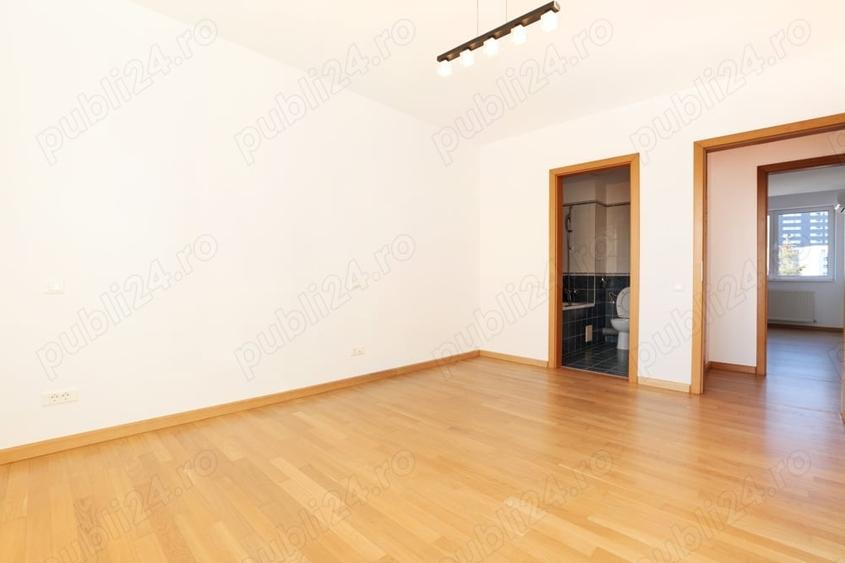 Apartament cu 5 camere decomandat în Herăstrău