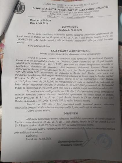 Apartament cu 3 camere decomandat în Broșteni
