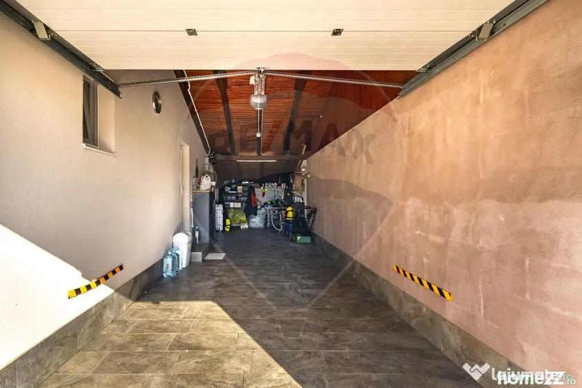 Casă cu 5 camere cu Teren 440 Mp în Bartolomeu