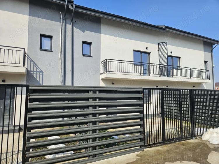 Casă cu 4 camere cu Teren 130 Mp în Central