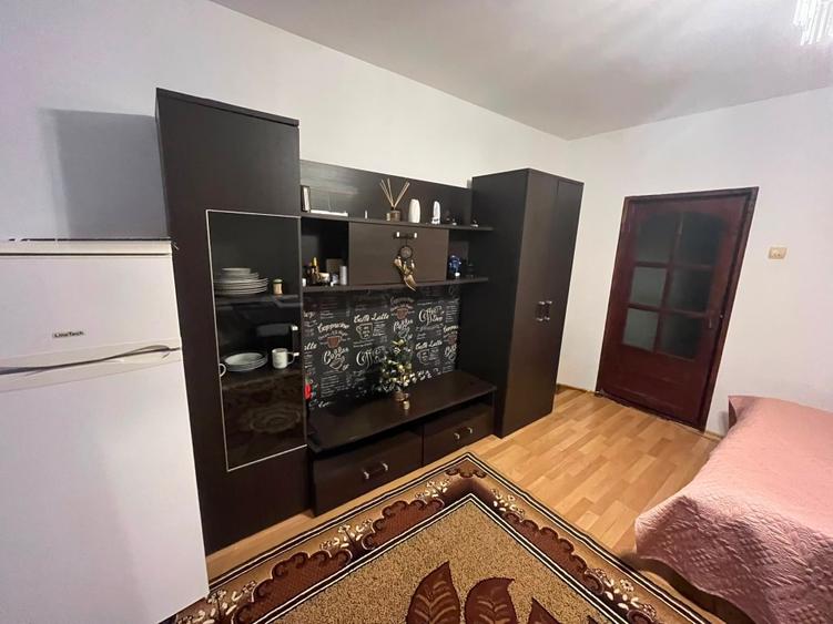 Garsonieră decomandată în Tătărași