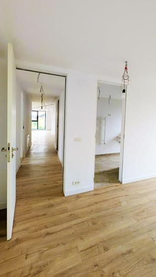 Apartament cu 4 camere decomandat în Nord-Vest