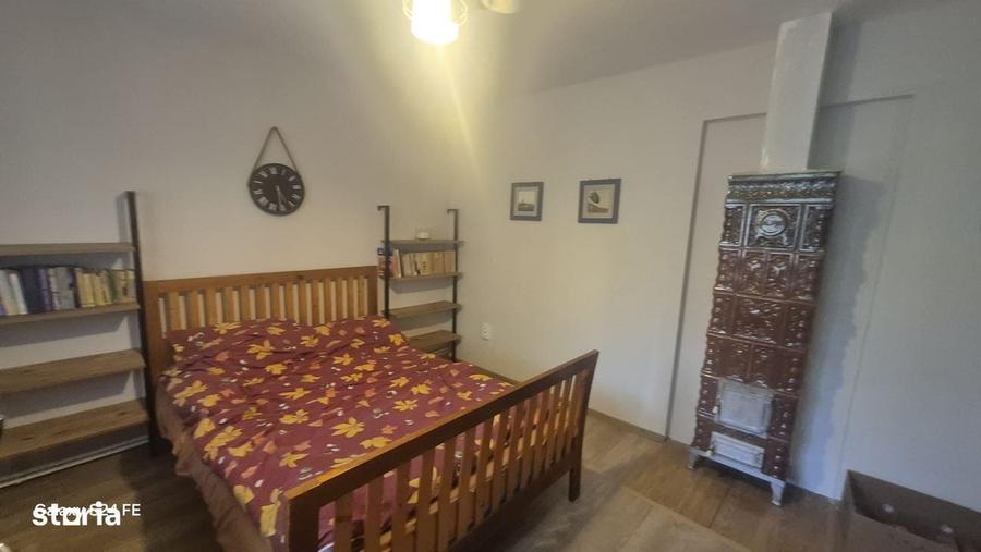 Casă cu 4 camere în Dărmănești