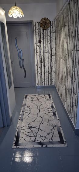 Apartament cu 3 camere decomandat în Bistrița Lac