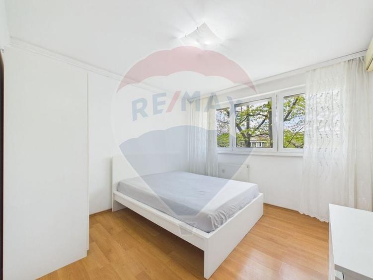 Apartament cu 2 camere decomandat în Drumul Taberei