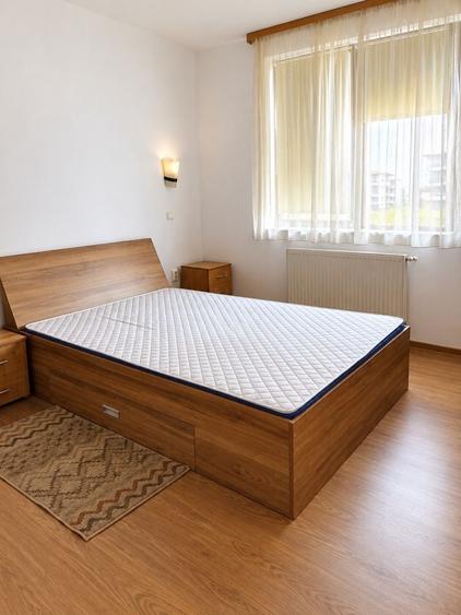 Apartament cu 3 camere decomandat în Florești