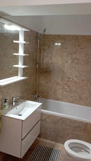 Apartament cu 2 camere semidecomandat în Tătărași